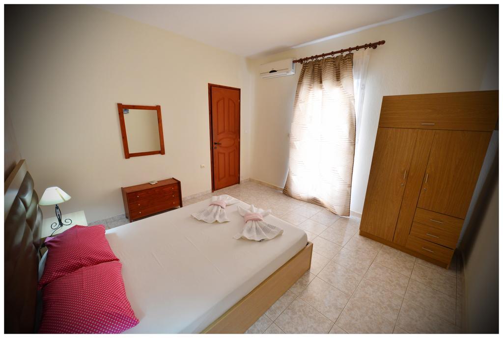 Anna Christina Apartments Metamorfosi  Rum bild